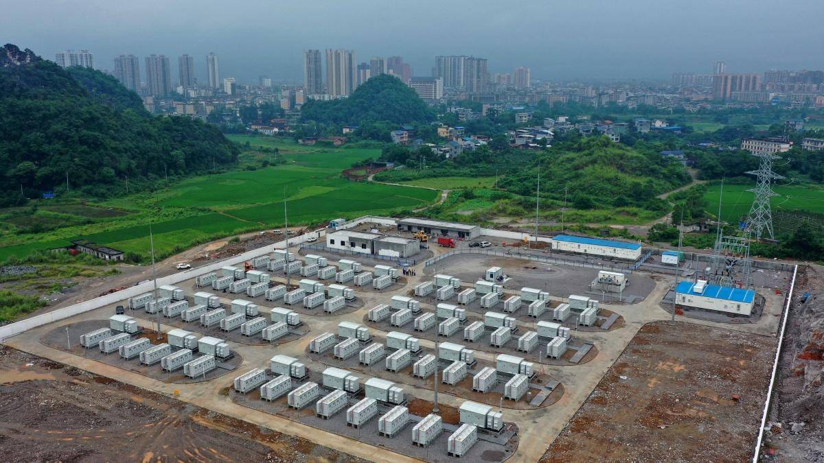 融安建成首个集中式储能电站