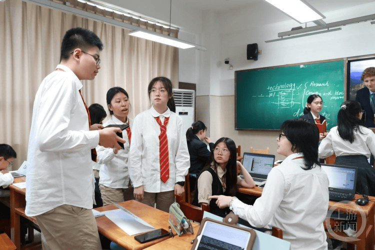 芝加哥大学模联首次来渝