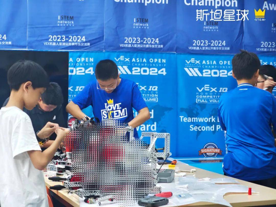 星球VEX | 斯坦星球VEX牛娃频出！背后的这个VEX宝藏训练基地再也藏不住了！
