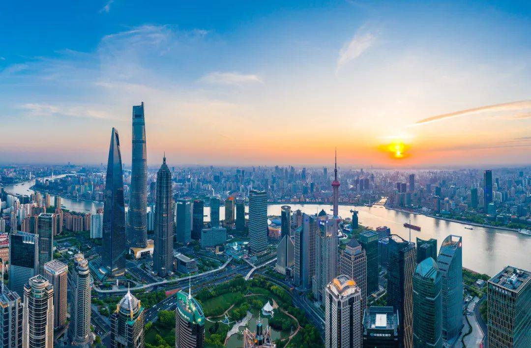 人均GDP十强市出炉：长三角占一半，这三个城市首次突破20万大关