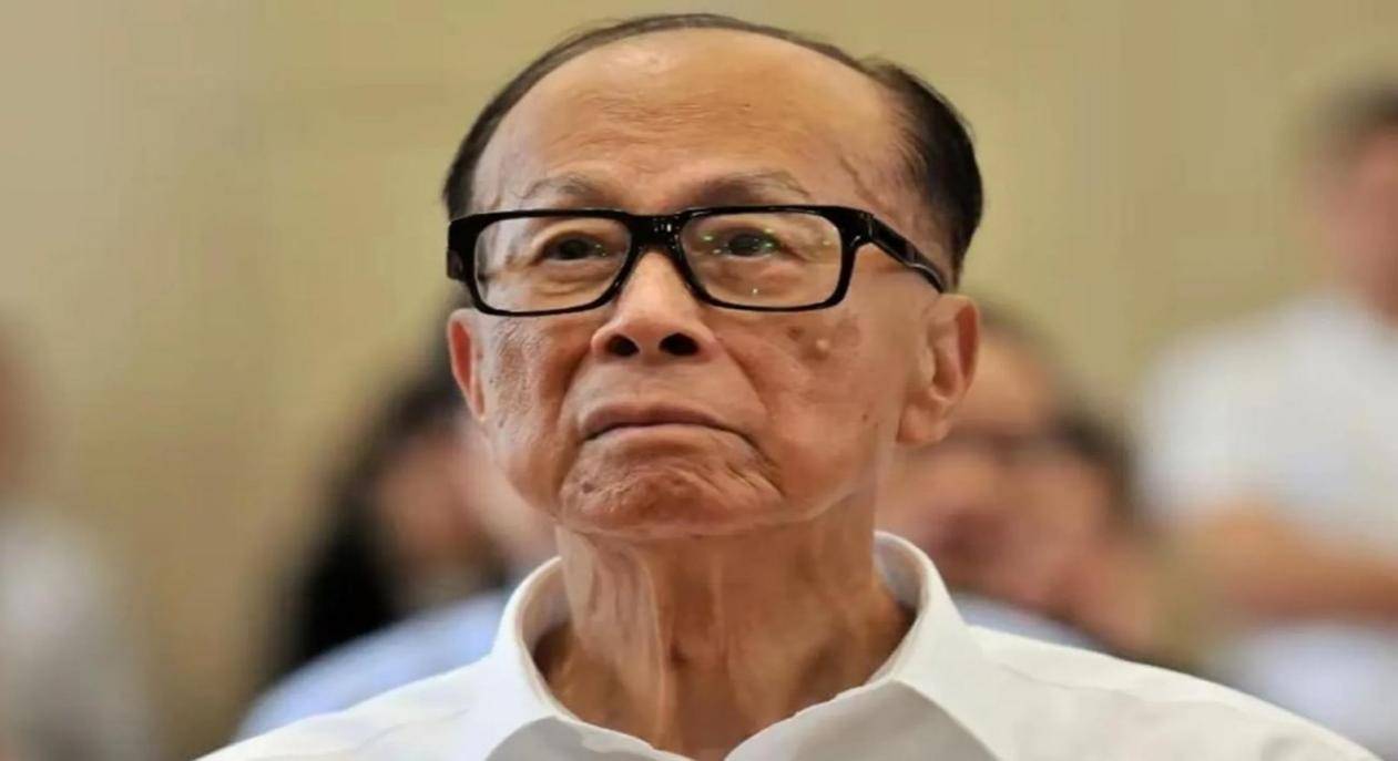 李嘉诚赌输？中国直接反将一军，局势逆转，特朗普手伸的太长了