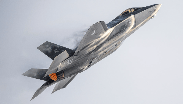 洛马：F35升级后 能以一半价格实现F47八成战力