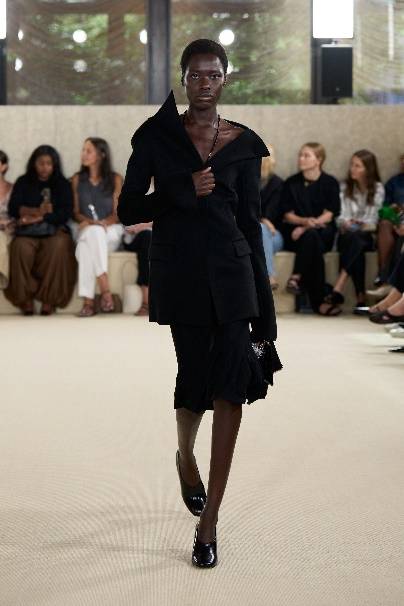 TOTEME 发布2026春夏系列