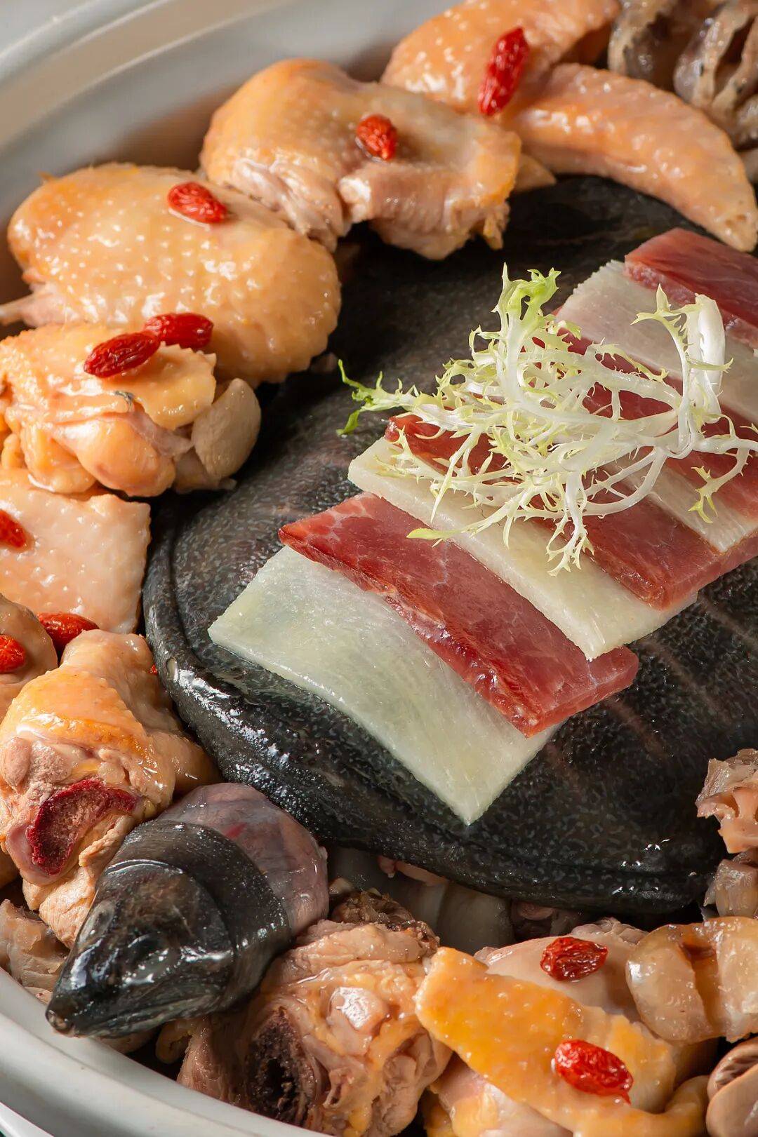 这种丑到爆的鱼,为啥成了武汉人吃宵夜的顶配?