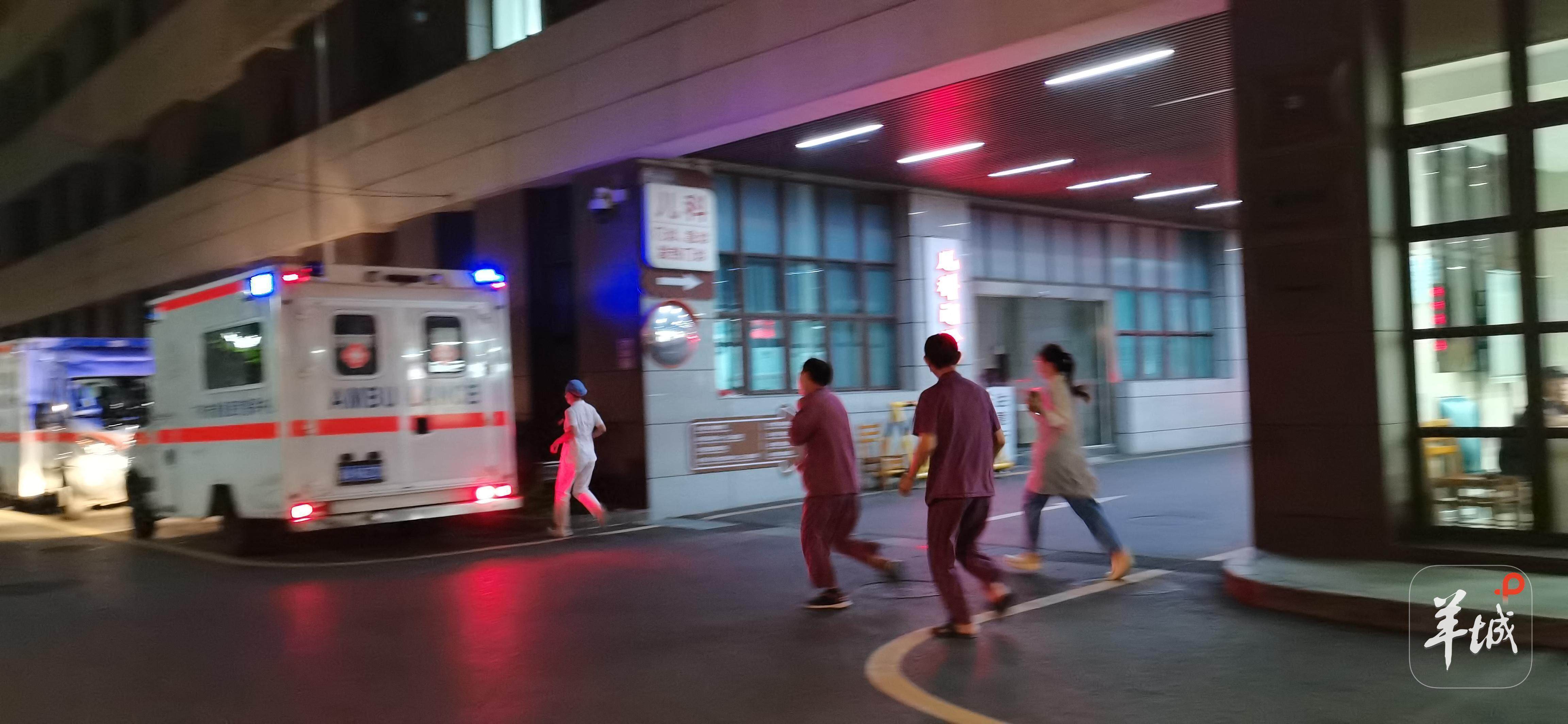 “五停”之夜,广州按下暂停键,致敬风雨不归人