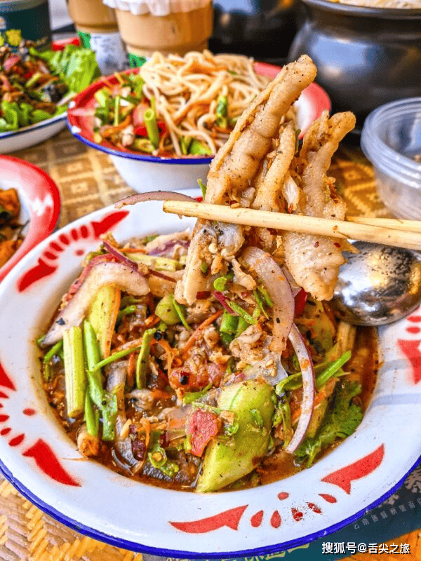 我在广州街头，找到了秒穿云南的传送门-舂姑娘傣寨