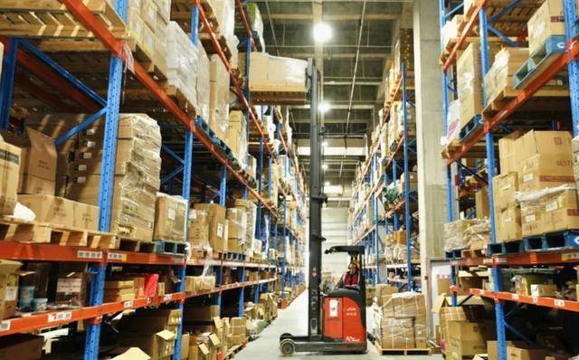 携程刚被约谈,京东挥出致命一拳:3年0佣金,酒店老板连夜跑路