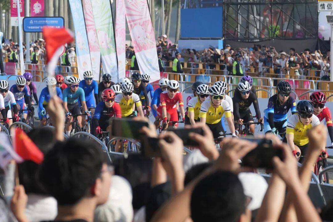 香港队李思颖成功卫冕!