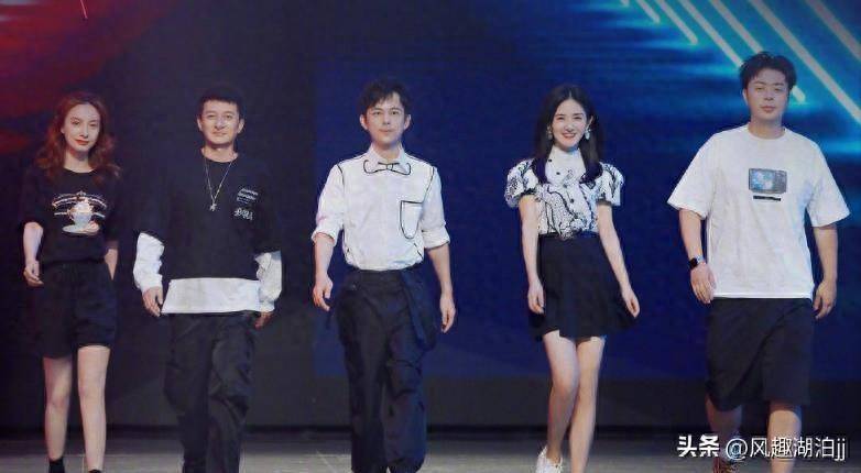 赵丽颖李冰冰同台,杜华独赞赵丽颖,李冰冰高情商应对!