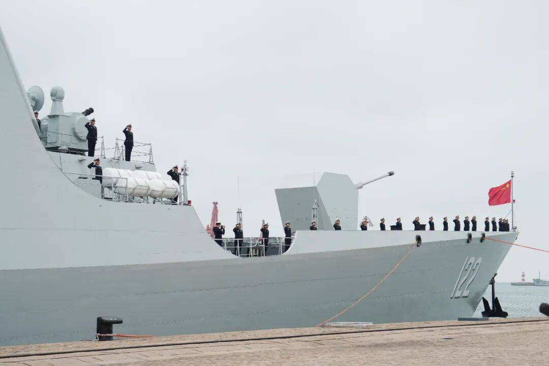 唐山舰、大庆舰、太湖舰,起航!