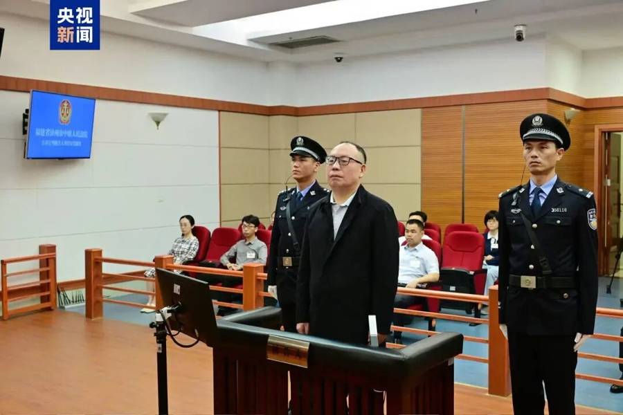 中共中央批准,开除他们党籍!合肥市委书记任上被查,两虎贪腐上亿元被判死缓